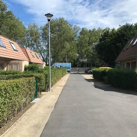 Vakantiehuisje De Panne vlak aan Plopsaland en de zee Buitenkant foto