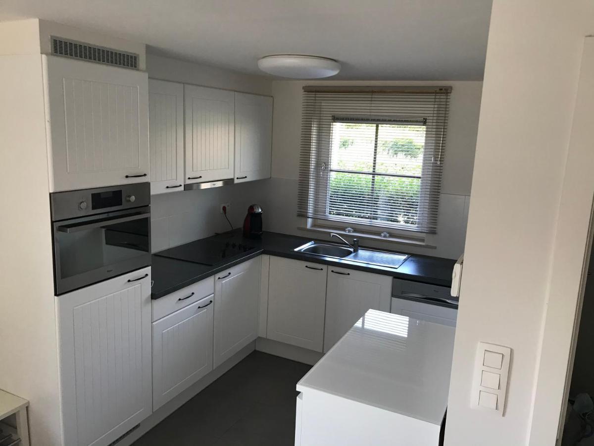 Vakantiehuisje De Panne vlak aan Plopsaland en de zee Buitenkant foto