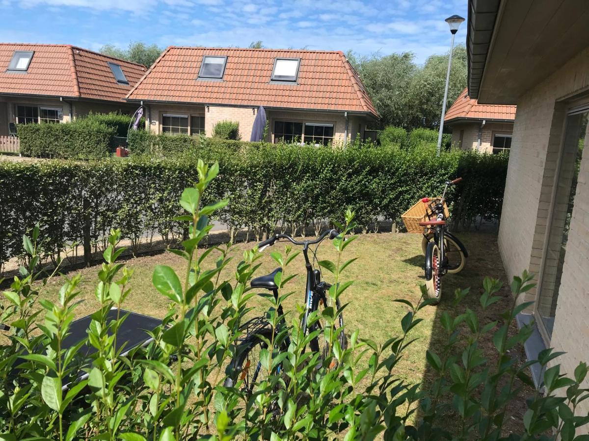 Vakantiehuisje De Panne vlak aan Plopsaland en de zee Buitenkant foto