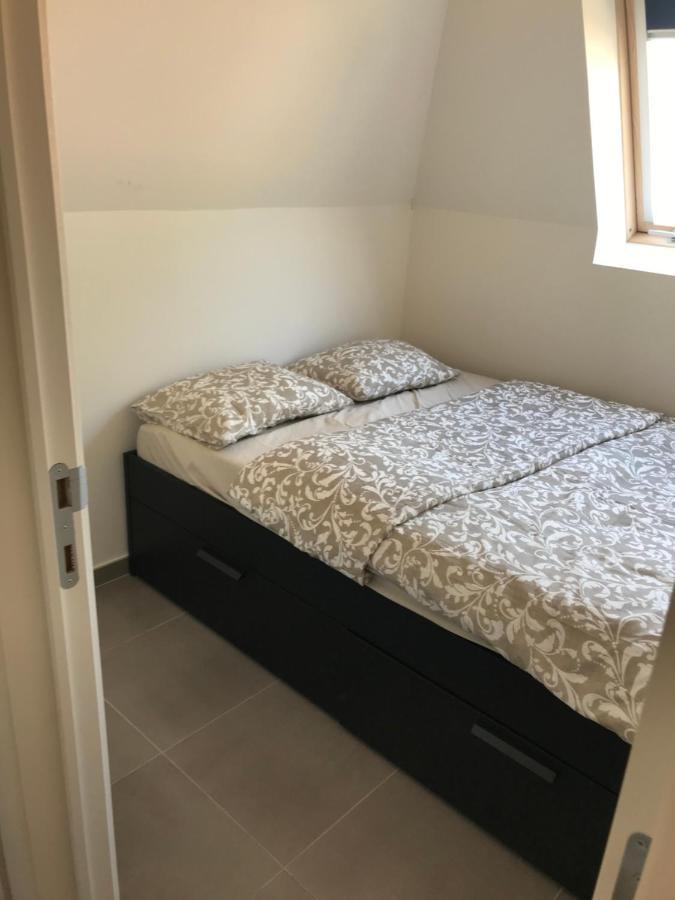 Vakantiehuisje De Panne vlak aan Plopsaland en de zee Buitenkant foto